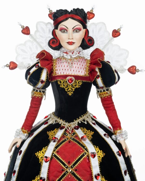 Queen of Hearts Doll - Image 5