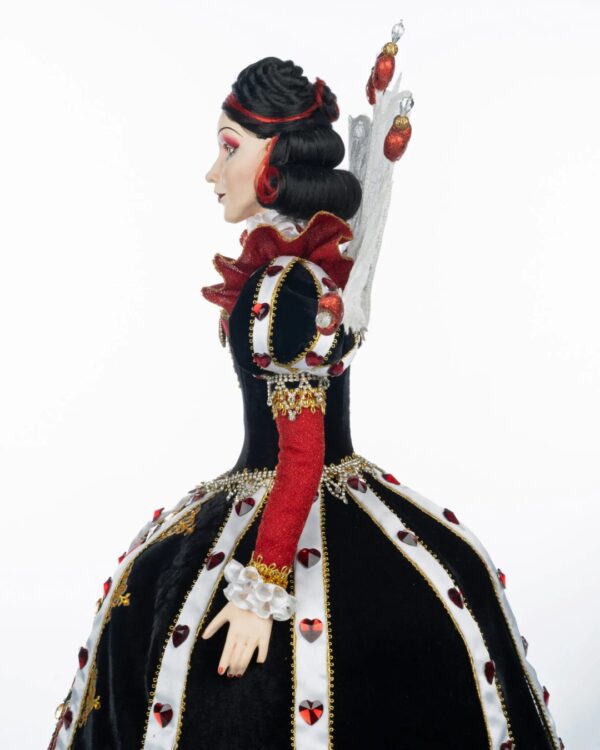 Queen of Hearts Doll - Image 7